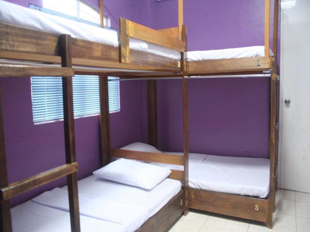 1 River Central Hostel Makati City Bagian luar foto